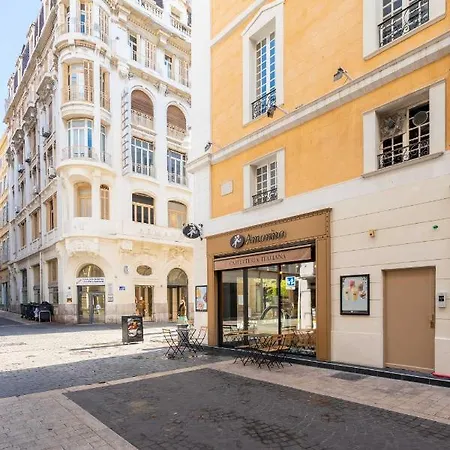 Les Petits Pavillons Standing 1 4 Pers Clim Vieux-port Apartmán *