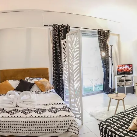 Bord De Mer-terasse-plage Prado David Appartement *