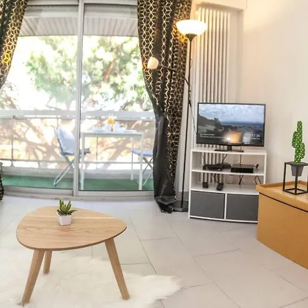 Bord De Mer-terasse-plage Prado David Appartement *