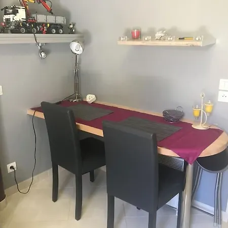 Apartment Ideal Pour Deux Voyageurs Sur Marseilles
