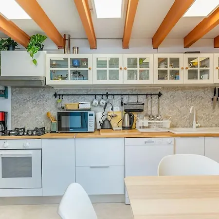 Apartment Duplex 4 Pers. Centre Avec Cour Privee Ensoleillee