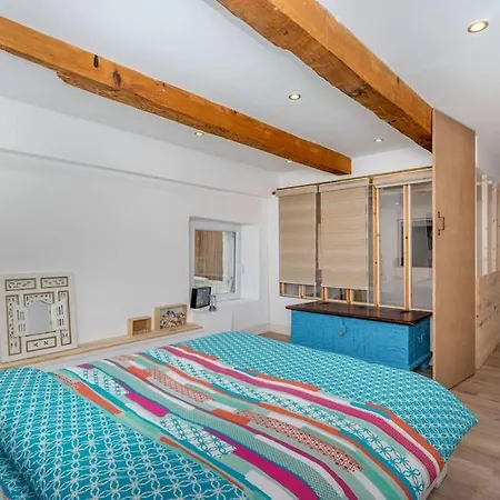 Apartment Duplex 4 Pers. Centre Avec Cour Privee Ensoleillee Marseille