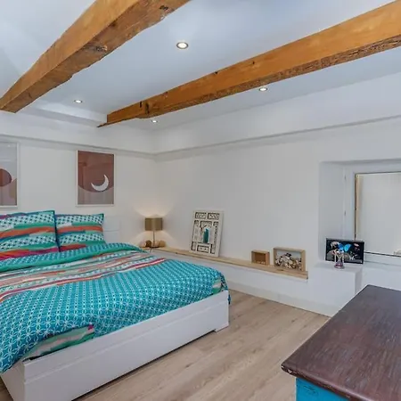 Duplex 4 Pers. Centre Avec Cour Privee Ensoleillee *