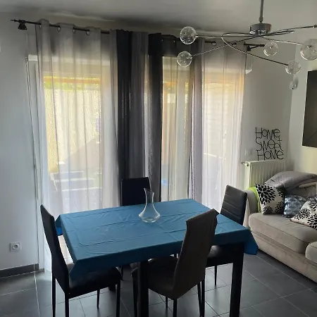 Agreable Avec Jacuzzi Habitación en casa particular *