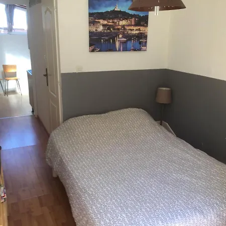 Holiday home T2 Equipe Au Calme + Terrasse A 1 Km De La
