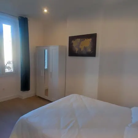 T2 Neuf Equipe, Climatise Apartment