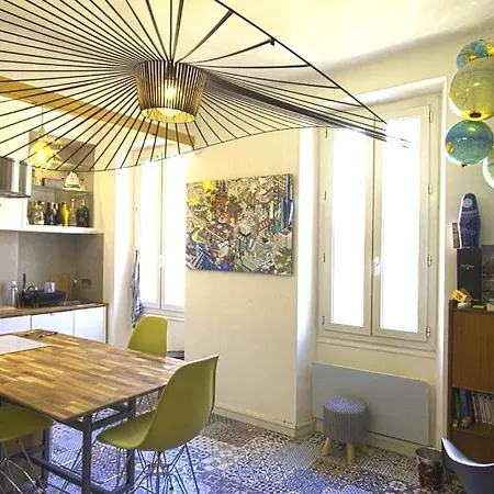 Plein Coeur Du Quartier Du Panier . Chaleureux T2. Apartment