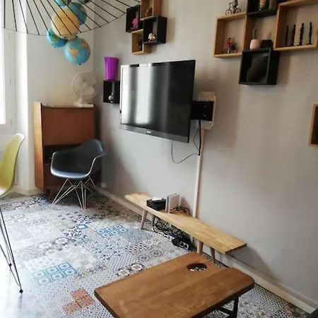 Plein Coeur Du Quartier Du Panier . Chaleureux T2. Marseille