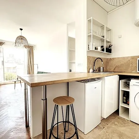 Equipe 4 Couchages- Vieux Port & Panier Apartment