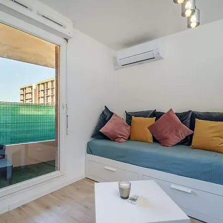 Air-conditioned Terrace Gare St Charles Apartment *