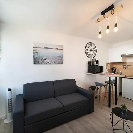Fully Equipped St Charles Train Station Apartment Marseille