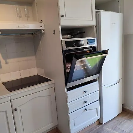 Cosy Flat Au Velodrome & Parc Chanot, Prado Apartment Marseille