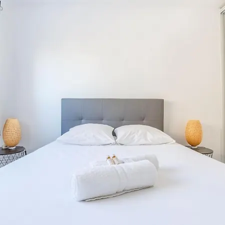 Les Pieds Dans L'eau Vue Exceptionnelle Sur La Apartment Marseille
