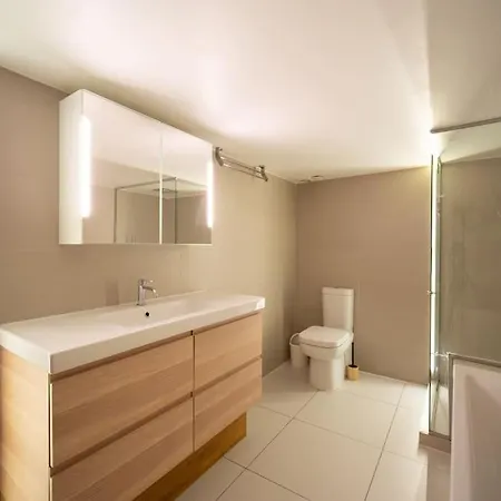 Air-conditioned Loft In The Heart Of The Old Port * Marseille