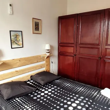 Le Jasmin Airconditioned Studio With Swimming Pool Apartment