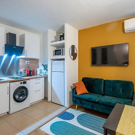 Cosy 22m Near The Old Port Apartment