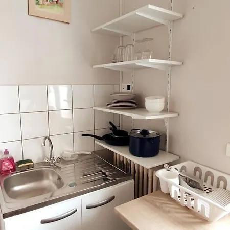 Le Jasmin Airconditioned Studio With Swimming Pool Apartment *