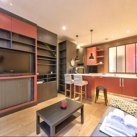 Apartment Cocoon Design And Comfort Near The Old Port Marseille
