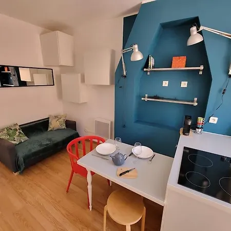Appartement Air-conditioned With Bedroom And Balcony