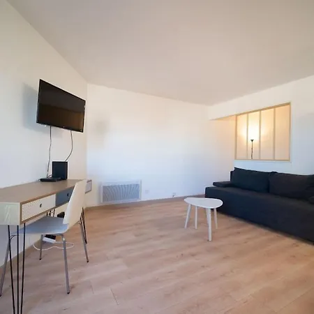 Fully Equipped 2 To 4 People St Charles * Marsella