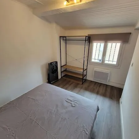 Fully Equipped 2 To 4 Beds Apartment