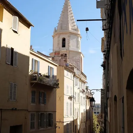 Apartahotel Residhotel Vieux Port 3*
