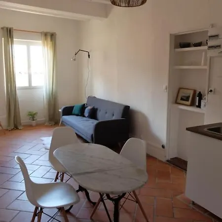 Residhotel Vieux Port 3* Marsella