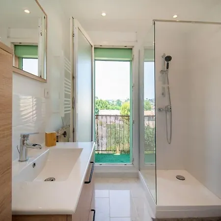 Apartment Fully Equipped With Parking 6 Beds