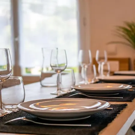 Apartment Fully Equipped With Parking 6 Beds