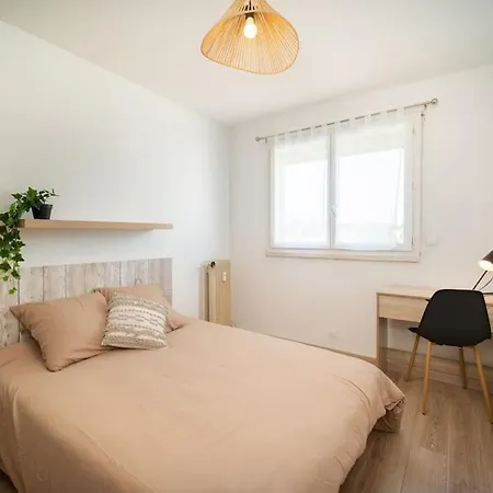 Apartment Fully Equipped With Parking 6 Beds Marseille