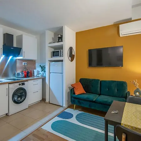 Cosy 22m Near The Old Port Apartment