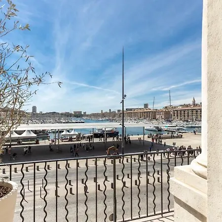 Le M Luxueux Sur Le Vieux Port De Marseille