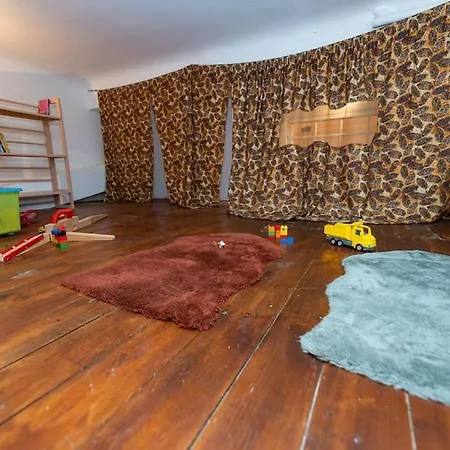Anna-maria : Grand 10 Personnes+parking Prive -actif+ Location- Apartment