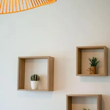 Fully Equipped With Parking 6 Beds Apartment Marseille