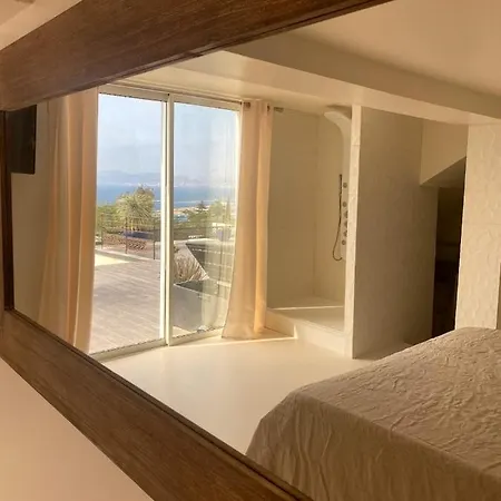 Les 3 Vue Piscine Penzion