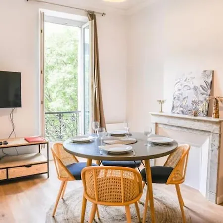 Apartment Bail Mobilite- T2 Proche De Castellane *