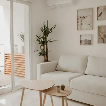 Apartment Bel Climatise Avec Place De Parking