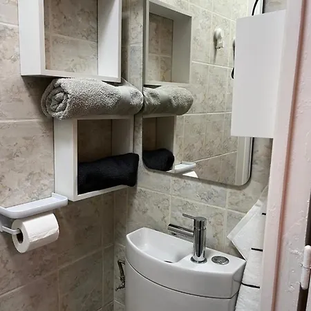 17 Cosy Et Calme Au Dessus Du Vieux Port Apartment *