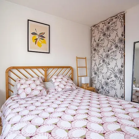 Lumineux Et Tres Cosy Avec Balcon By Weekome Apartment