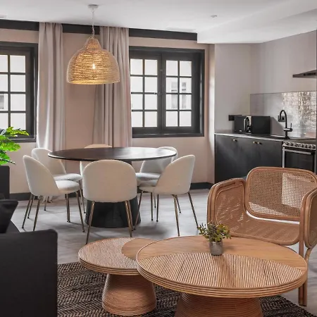 Maisons Du Monde & - Vieux Port ホテル 4*
