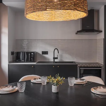 Maisons Du Monde & - Vieux Port ホテル