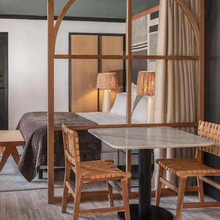 Maisons Du Monde & - Vieux Port ホテル 4*