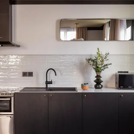 Maisons Du Monde & - Vieux Port ホテル 4*