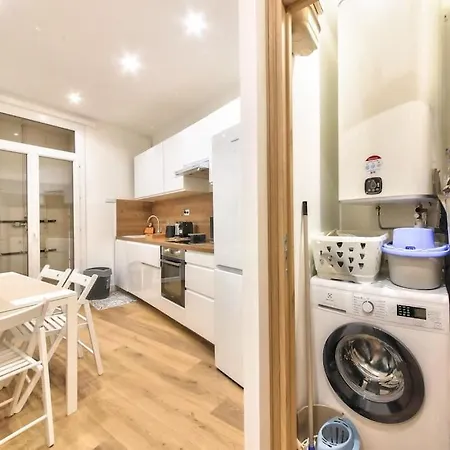 Superbe T2 Avec Terrasse A 5 Min Du Metro Apartment
