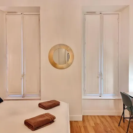 The Republik - Haussmannien Pres Du Panier Apartment