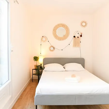 Appart Canebiere Vieux Port 2 Ch Avec Balcon *