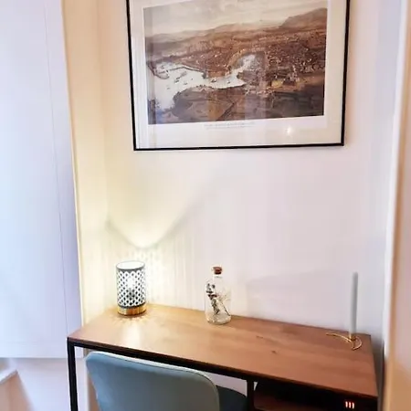 The Republik - Haussmannien Pres Du Panier Apartment *