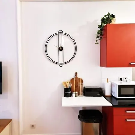 The Republik - Haussmannien Pres Du Panier Apartment