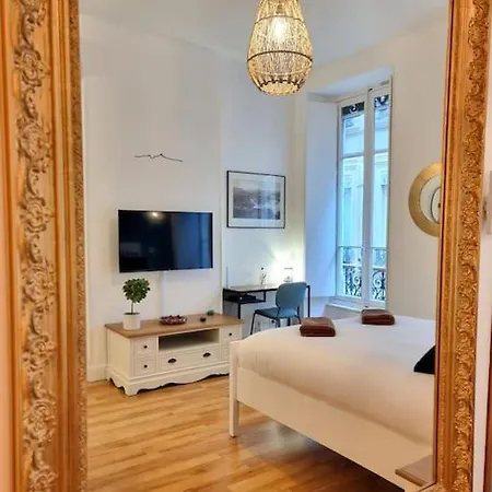 The Republik - Haussmannien Pres Du Panier Apartment Marseille