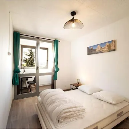 Apartment Equipe Climatise 8 Couchages Marseille